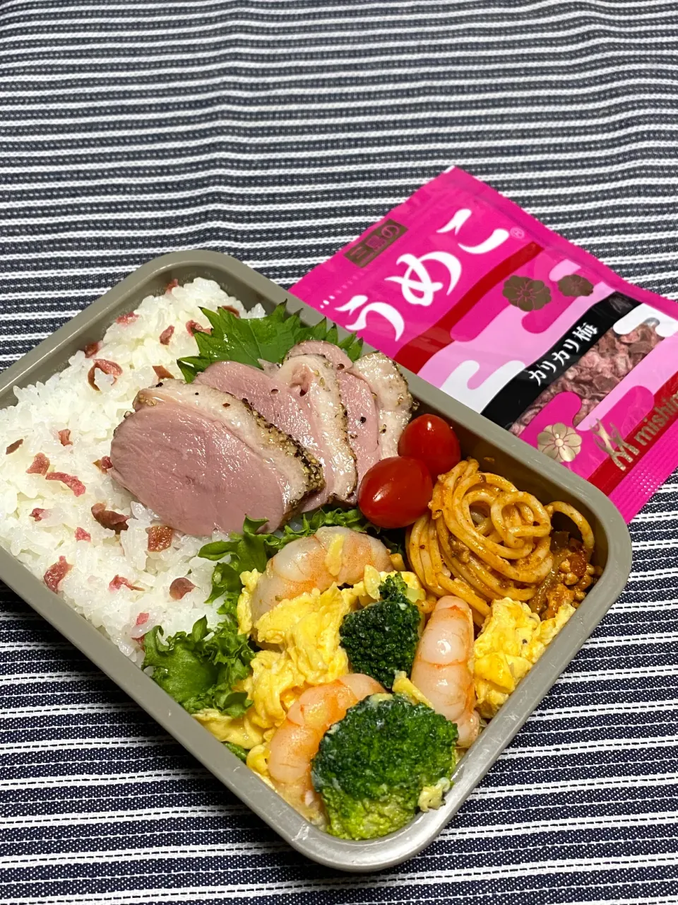 息子のお弁当(リク､海老🦐😁)|かあたんさん