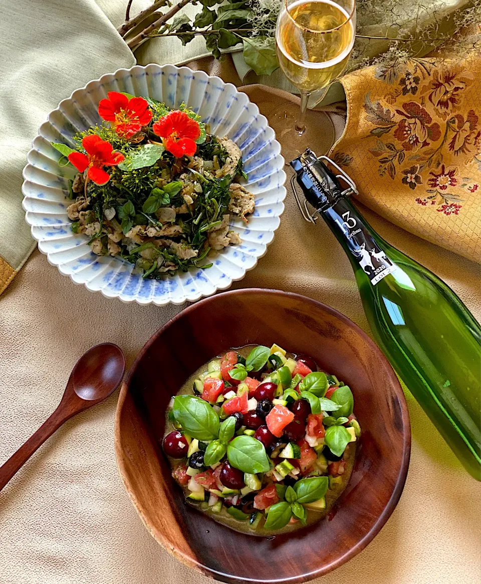 Snapdishの料理写真:🌿🥗🌿アジア飯 & ハーブ料理 本日のワイン： 2020 h3 カリブー Lot2 720ml ヒトミワイナリー [Z-5]|ゆきぽん@ゆきの家飲み料理さん