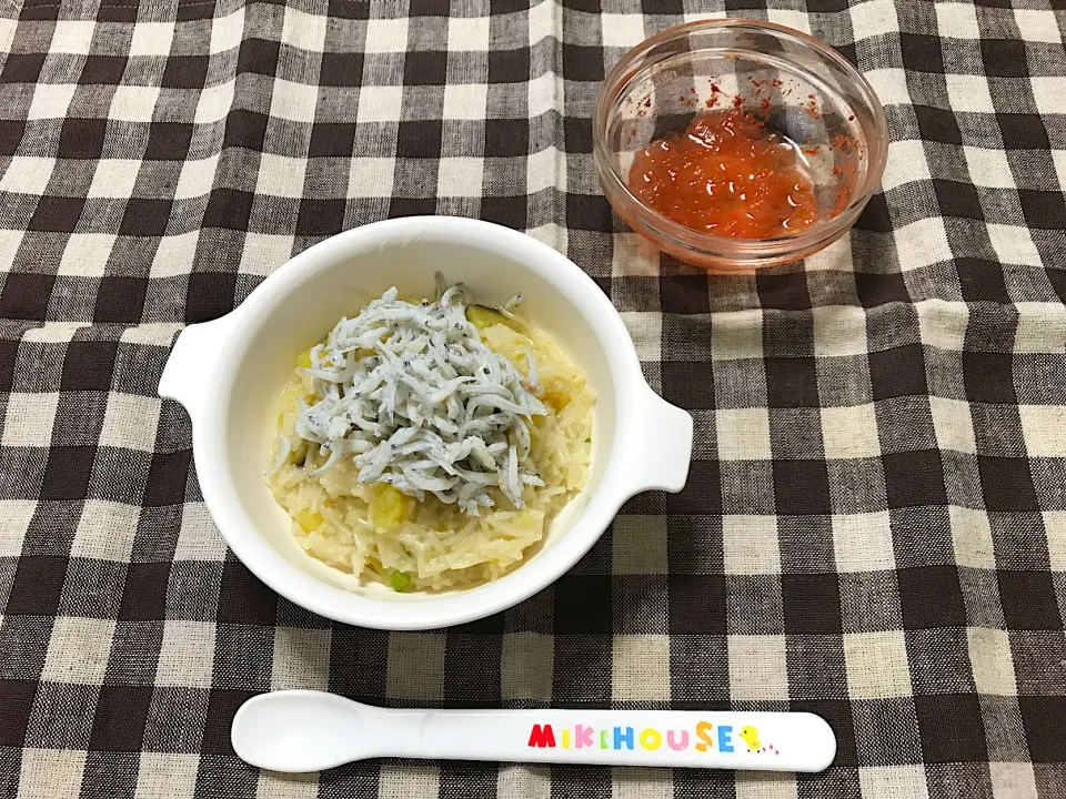 【離乳食】しらすとさつまいものそうめん、すいか|sayaさん