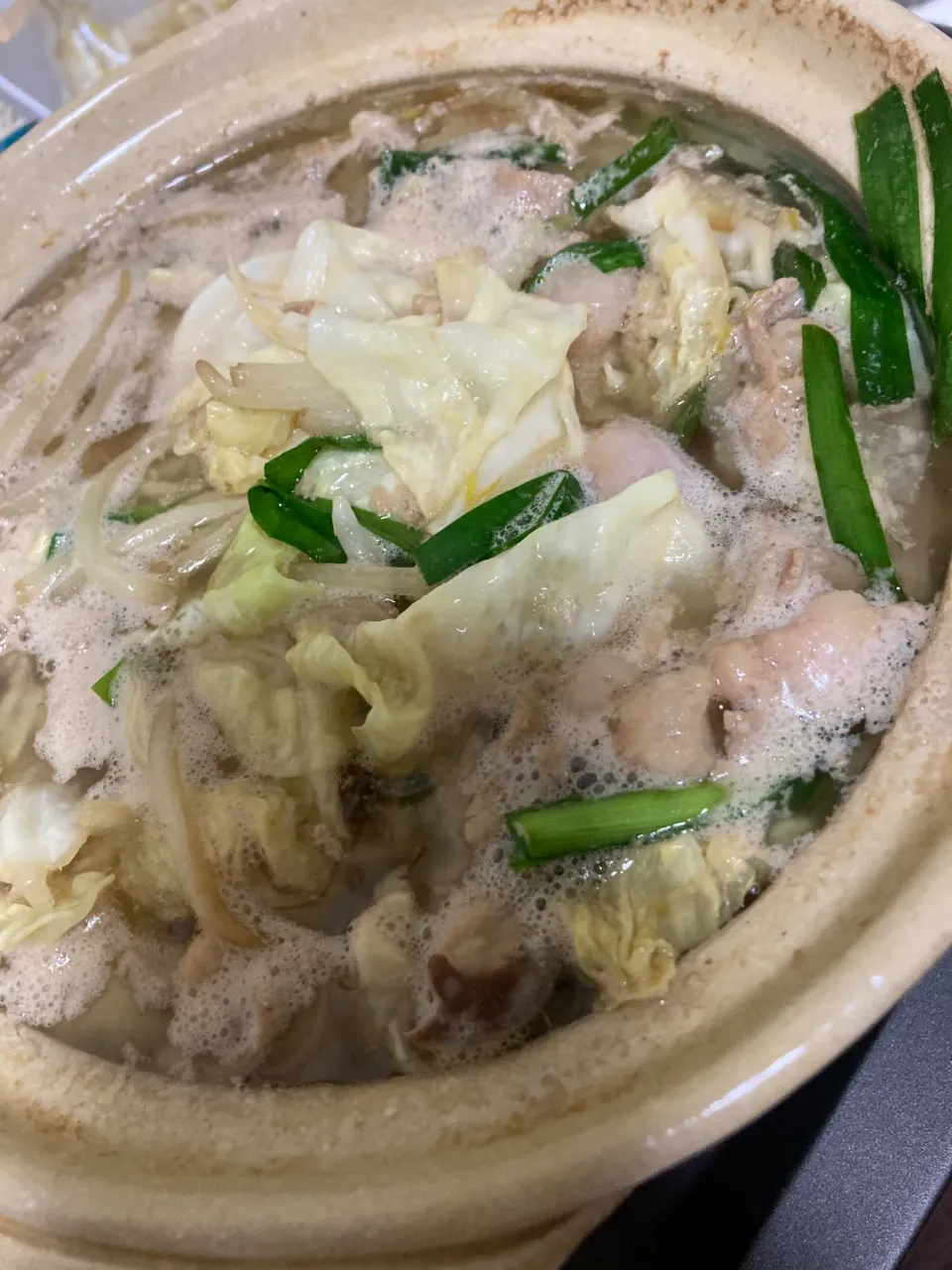 Snapdishの料理写真:6月26日晩ご飯。こんな時期に、、、もつ鍋🍲|あやさん