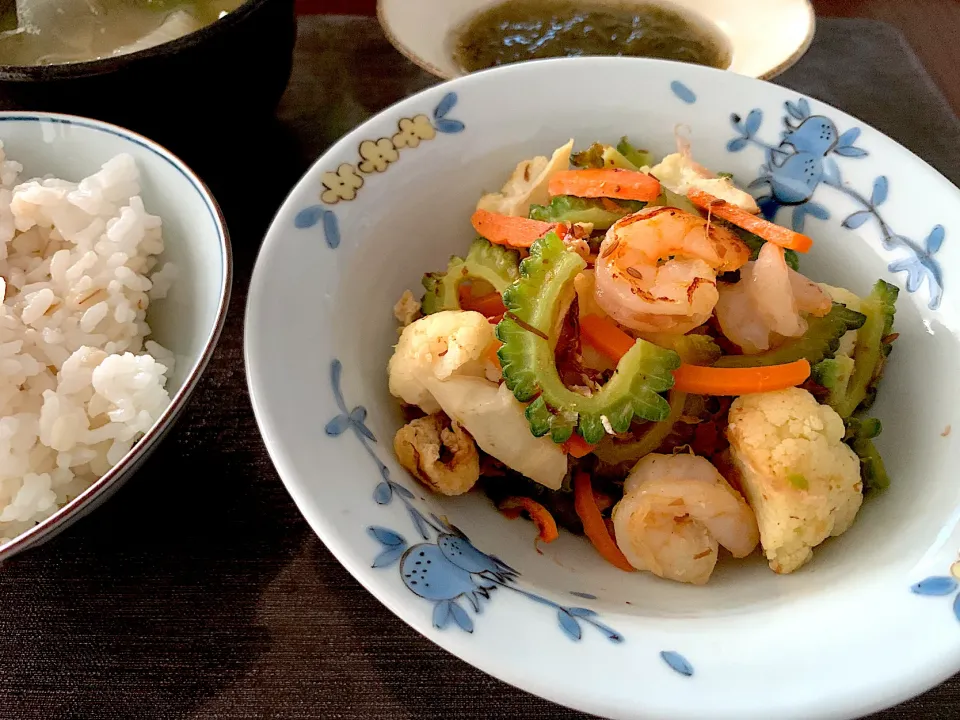 クミン風味の海老のゴーヤチャンプルー|かなっぺさん