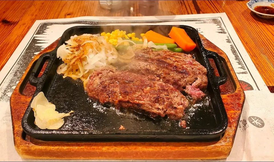 黒毛和牛ハンバーグ300g🐄|masaki .fさん