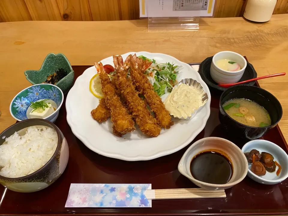 エビフライ定食🍤🍤🍤🍤🍤|buhizouさん