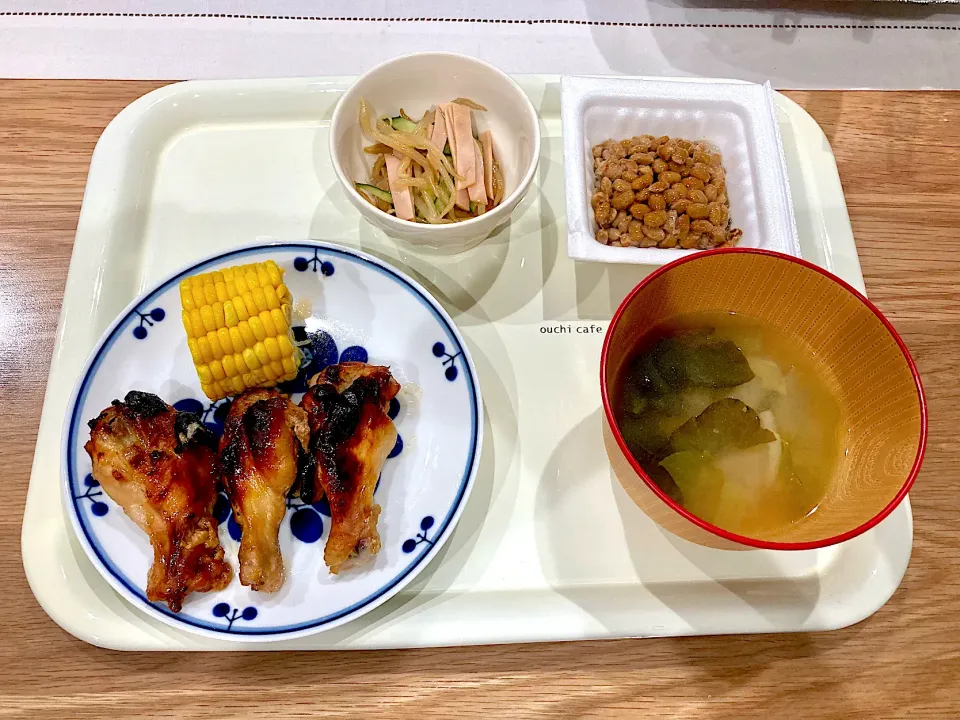 Snapdishの料理写真:手羽元のローストチキンのご飯|みよさん