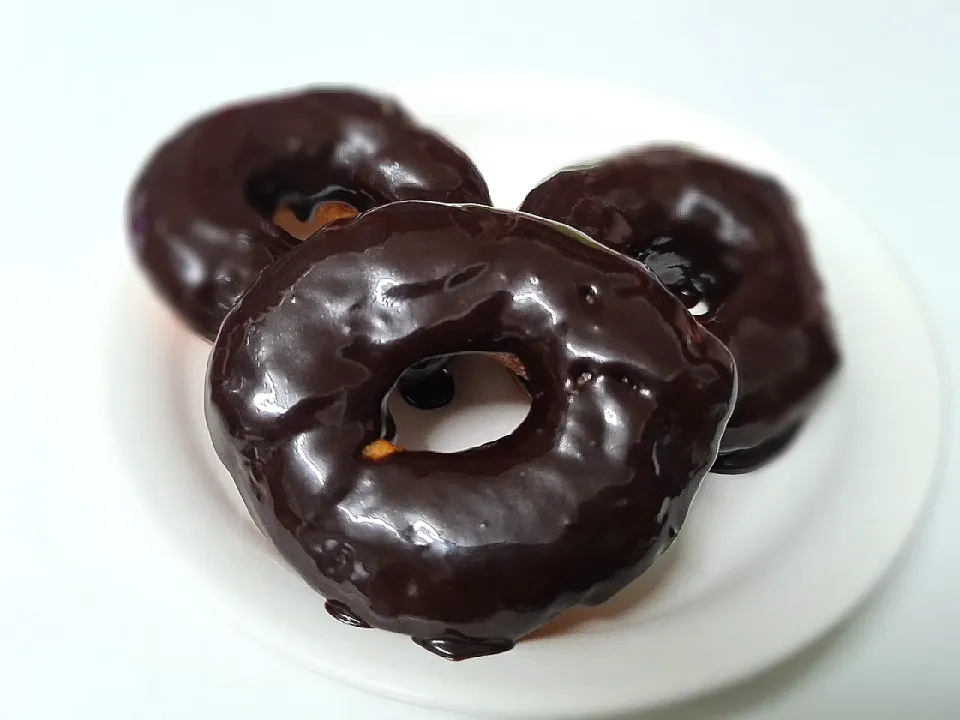 Snapdishの料理写真:Doughnut chocolate|Kru-NU : Anusorn Thienwongさん