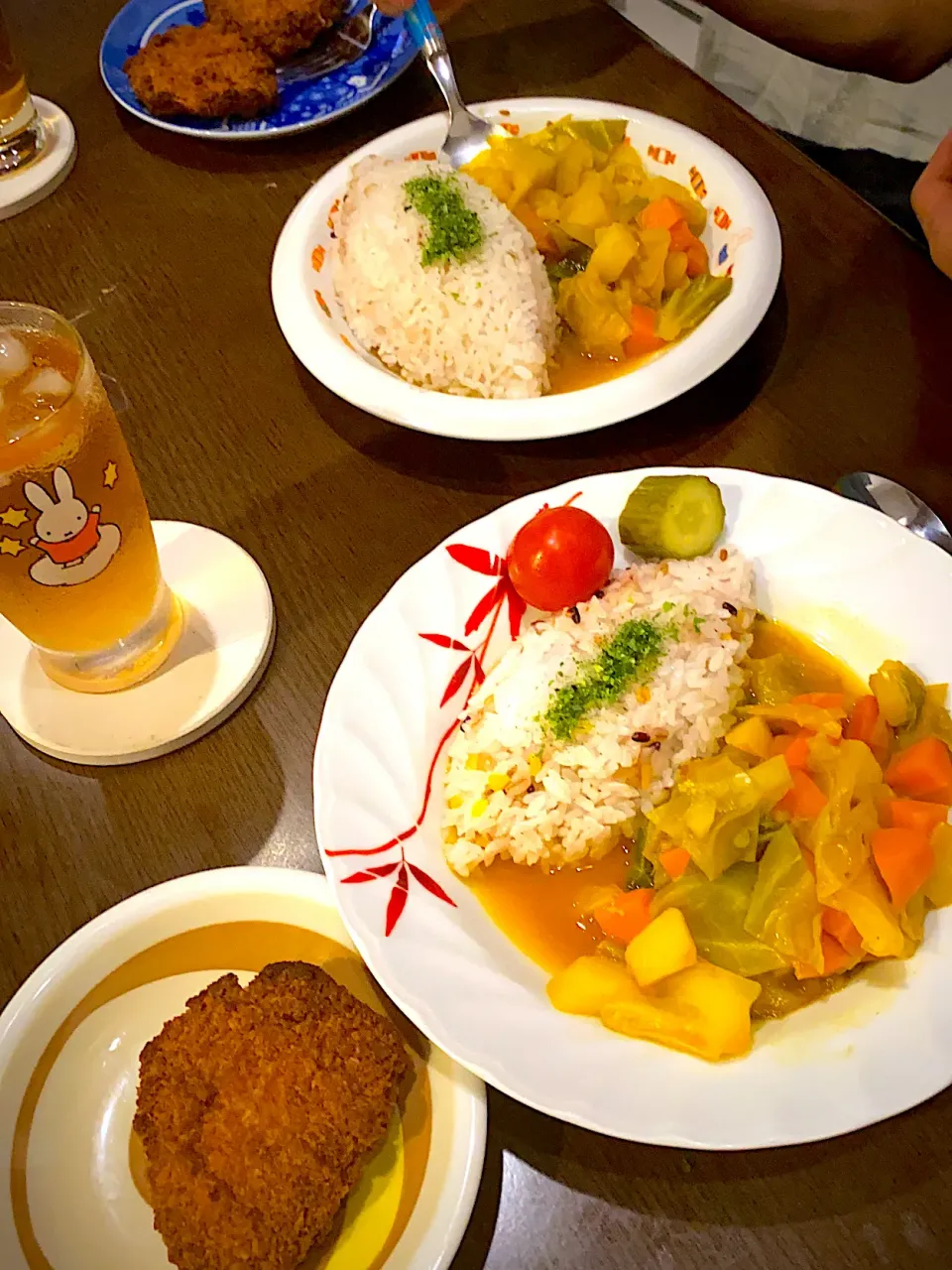 スープカレー　十六穀ごはん　キュウリとトマトのピクルス　豚ヒレカツ　スリランカティー|ch＊K*∀o(^^*)♪さん