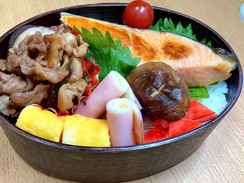 鮭弁当|ちかちかさん