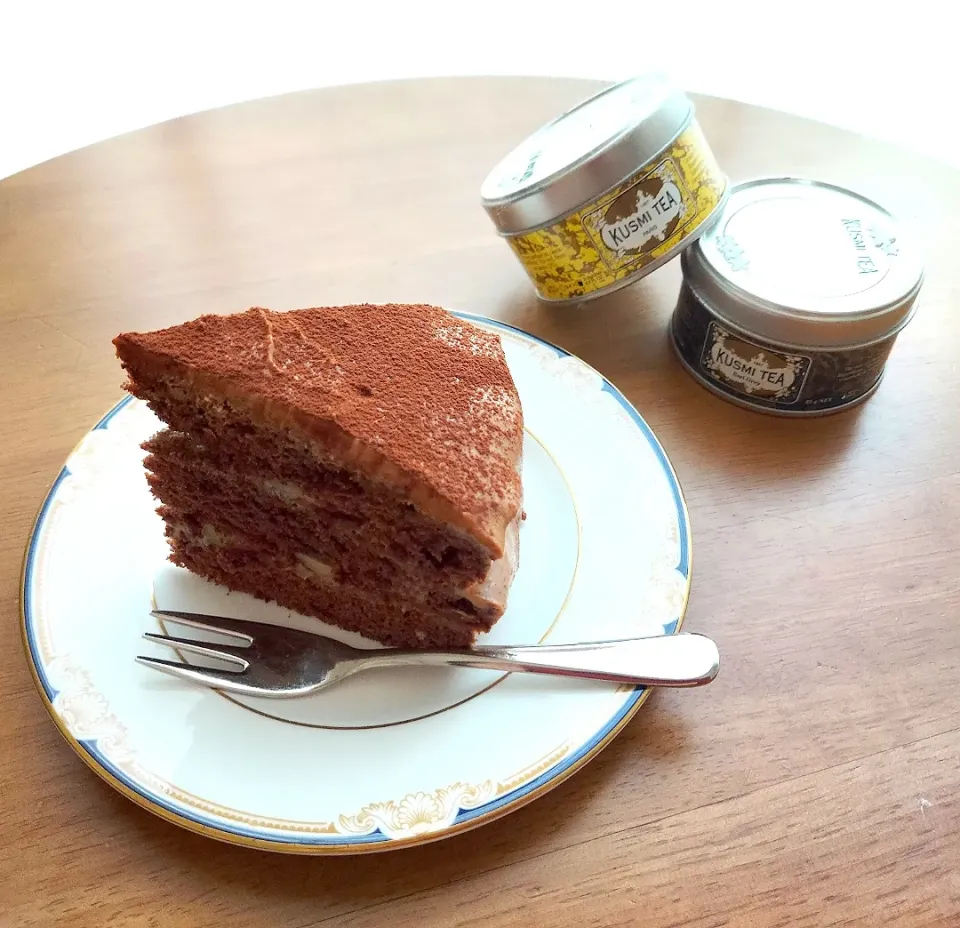 Snapdishの料理写真:日曜日のおやつ🌻チョコレートケーキ|Koyukiさん