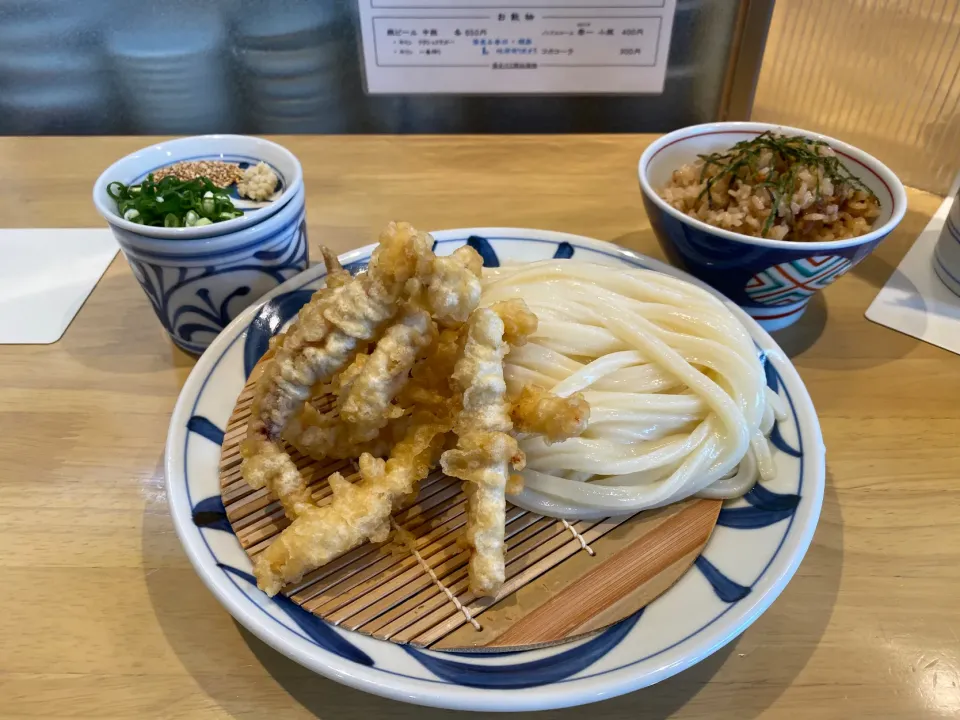 Snapdishの料理写真:いか天ざるうどん、鶏飯セット🦑🐓|buhizouさん