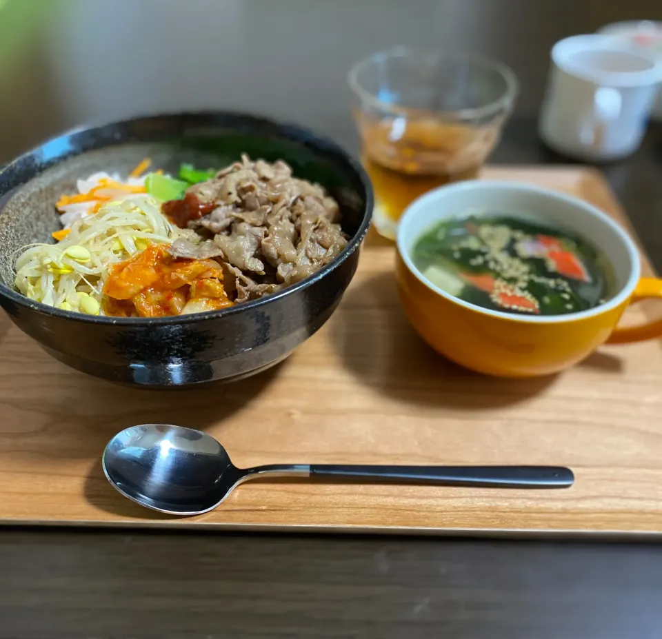 野菜たっぷりビビンバ🇰🇷わかめ豆腐スープ|ちぐあささん