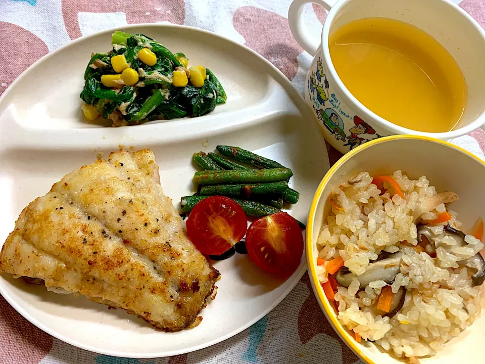 鯛のムニエル　鯛のあら汁　きのこの炊き込みご飯|ゆさん