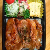 Snapdishの料理写真:今日の長男さんのお弁当　生姜焼き弁当|ペコちゃんさん