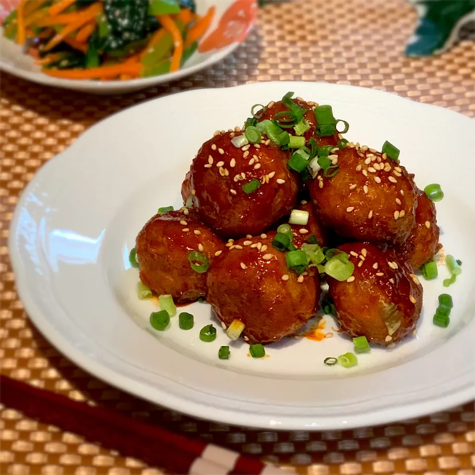 Snapdishの料理写真:ことり*さんの料理 韓国風甘辛ヤンニョン肉団子*|あゆさん