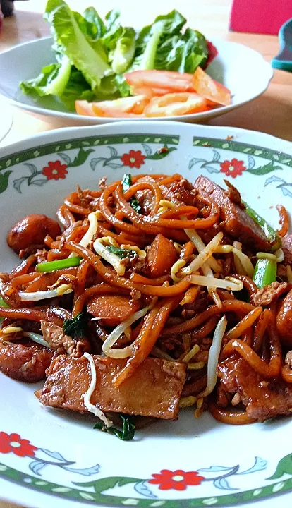 Fried Noodles for brunch 😋|MeLicious Foodさん