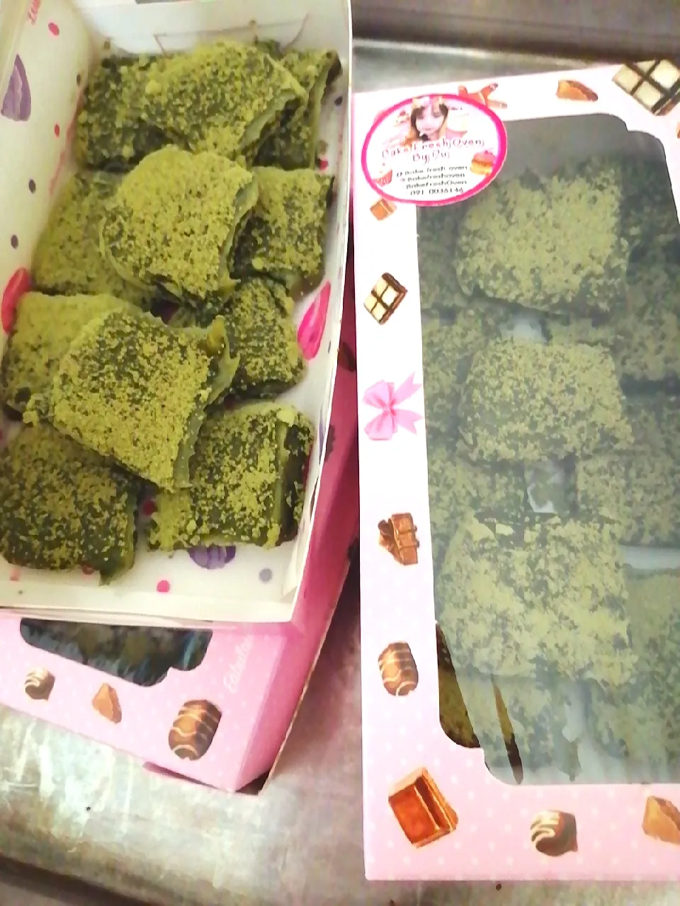 Greentea​ Nama Chocolate
#Bake.fresh.oven
Fb Bake.fresh.oven
IG​ Bakefreshoven​|BakeFreshOvenさん