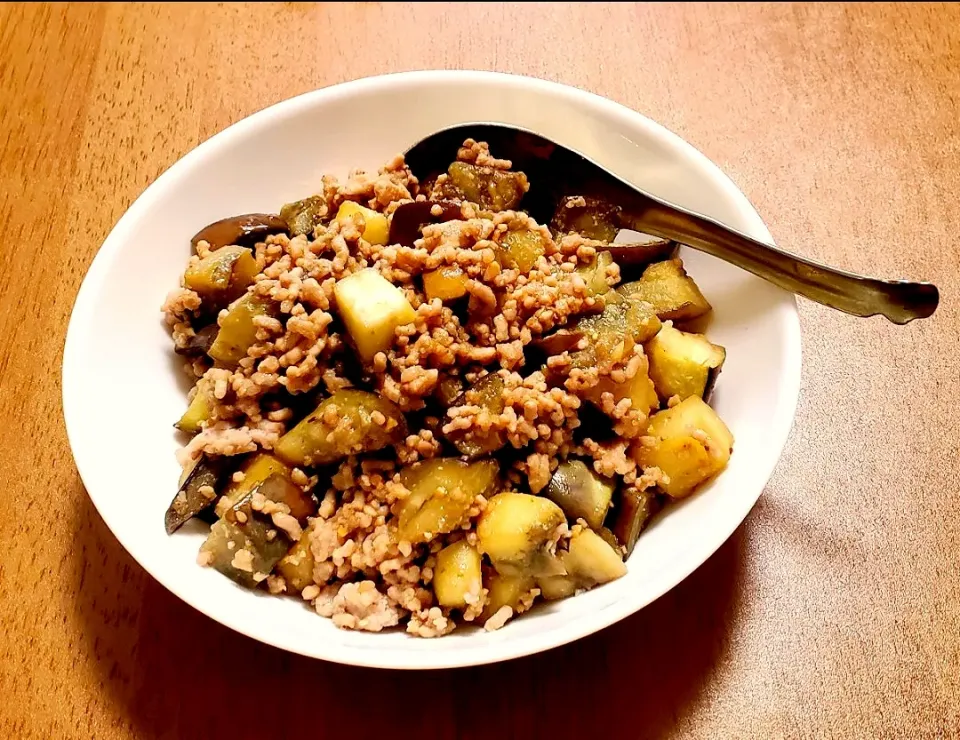 賀茂なすと豚挽き肉の味噌そぼろ|ナナさん