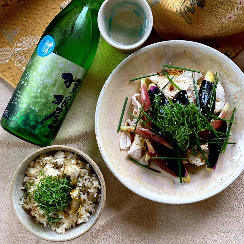 Snapdishの料理写真:🐟🍚🍆夏ごはん 🍶本日の日本酒： 羽根屋 SHINE シャイン 限定 13度 無濾過生原酒|ゆきぽん@ゆきの家飲み料理さん