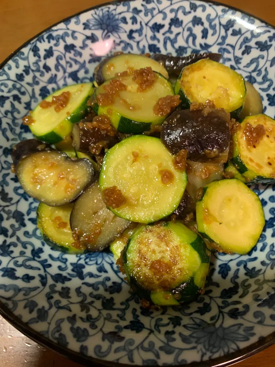 夏野菜のバター醤油麹炒めです。|レモンさん