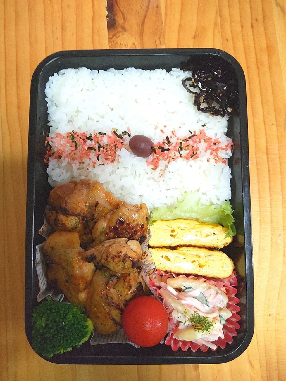 今日の長男さんのお弁当　タンドリーチキン弁当|ペコちゃんさん