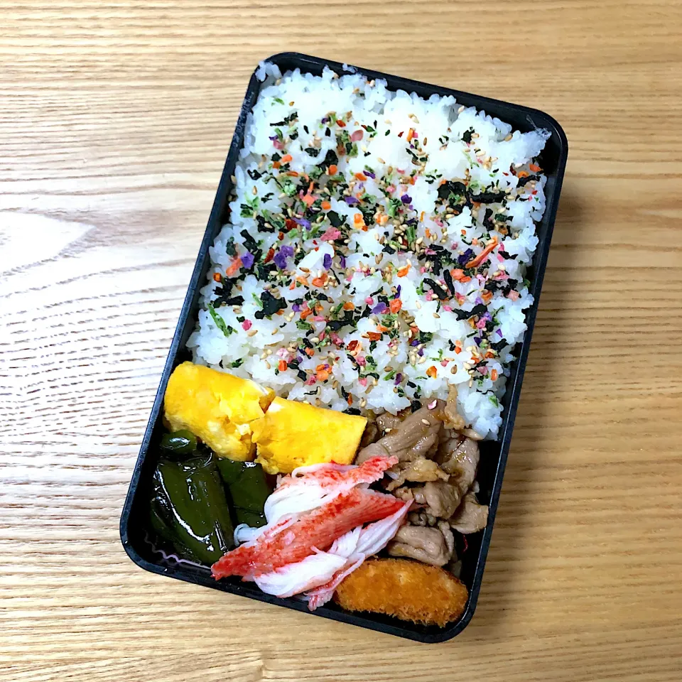 Snapdishの料理写真:木曜日の旦那さんのお弁当🍙|むさけんさん