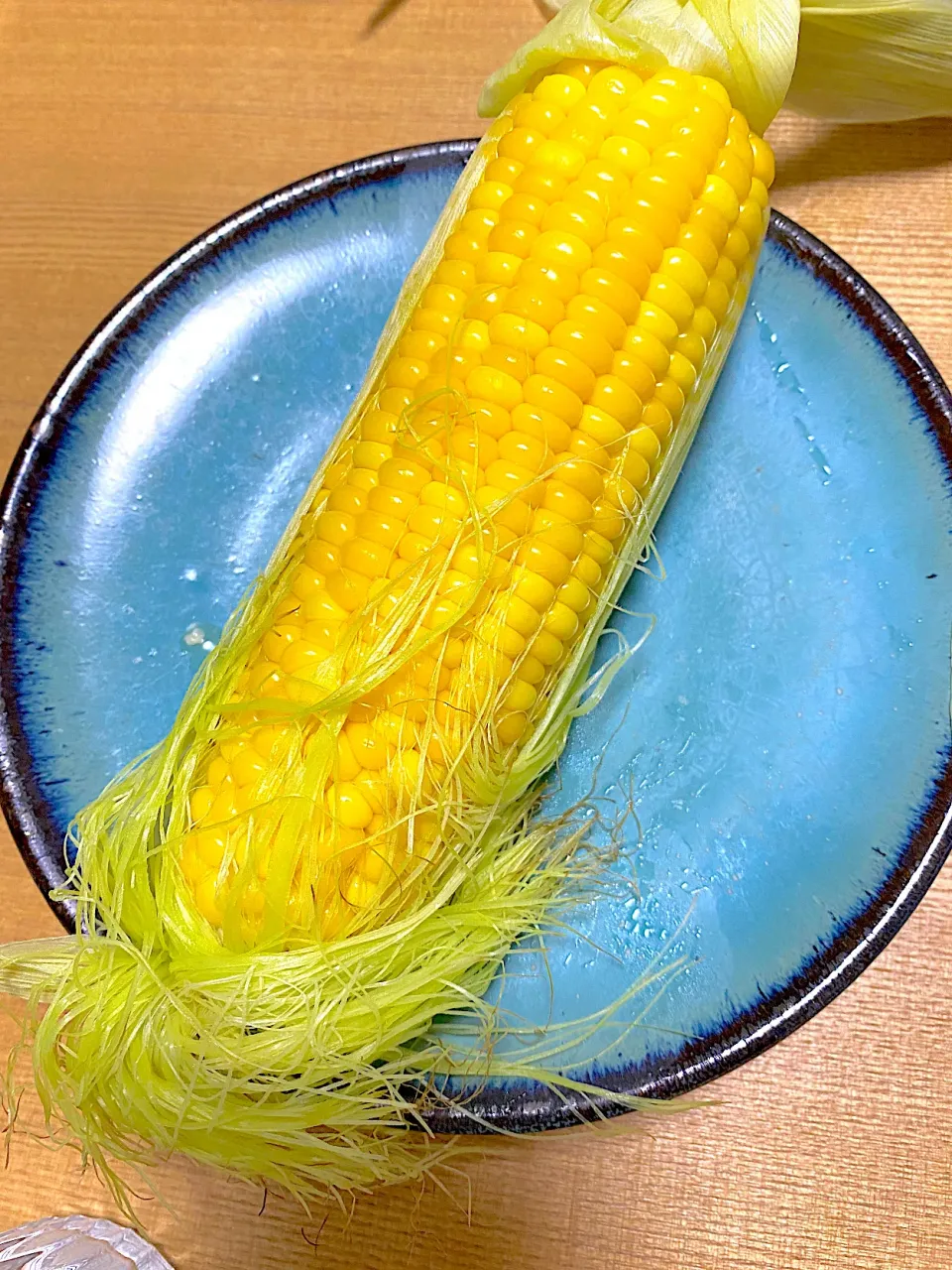 祖父のとうもろこし🌽採りたて、めっちゃ甘い！|1614さん