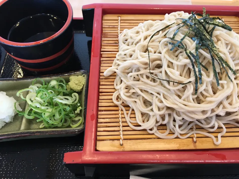 Snapdishの料理写真:賄いごはんはざる蕎麦でした|ようか✩.*˚さん