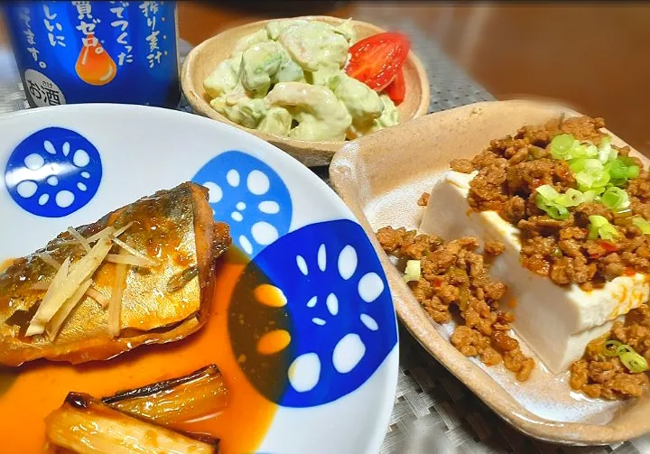 鯖味噌煮🐟
麻婆冷奴
エビ　アボカド　サラダ|びせんさん