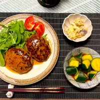 Snapdishの料理写真:7月1日　豚肉と大葉のハンバーグ|misameshiさん