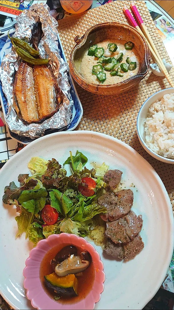 ラム肉ととろろご飯の夕飯|ポチさん