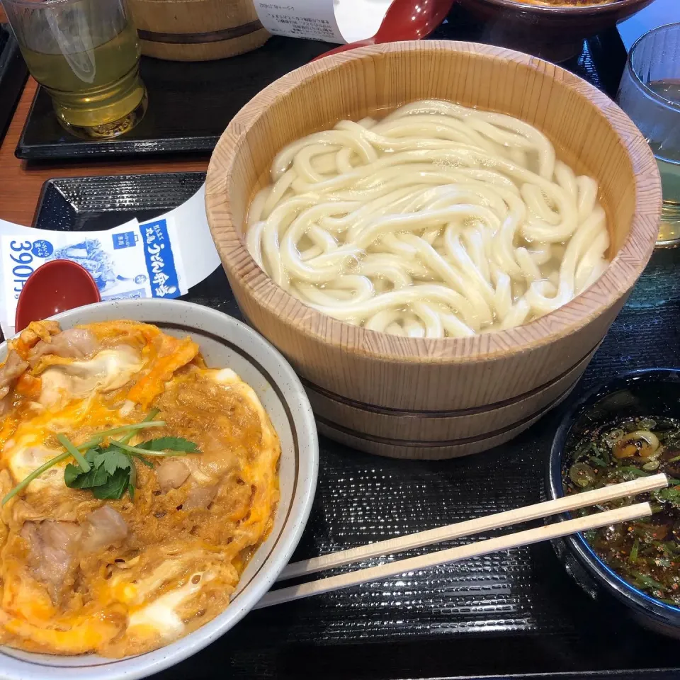 釜揚げうどんと親子丼のランチ😋|すかラインさん