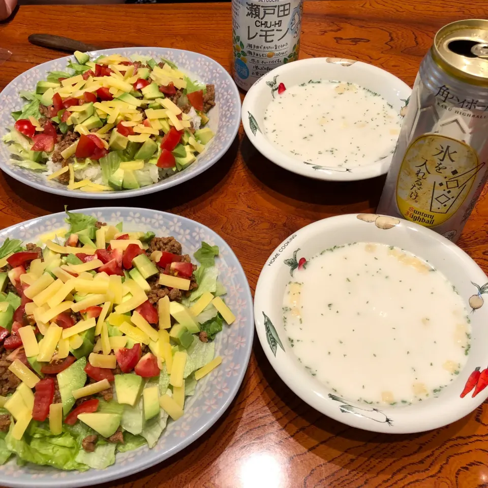 タコライスとじゃがいもスープ😋|すかラインさん