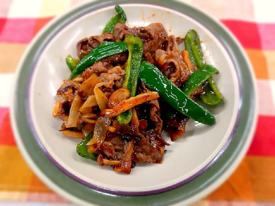 牛肉ときのこのスパイシー炒め|よっしー(=^ェ^=)さん