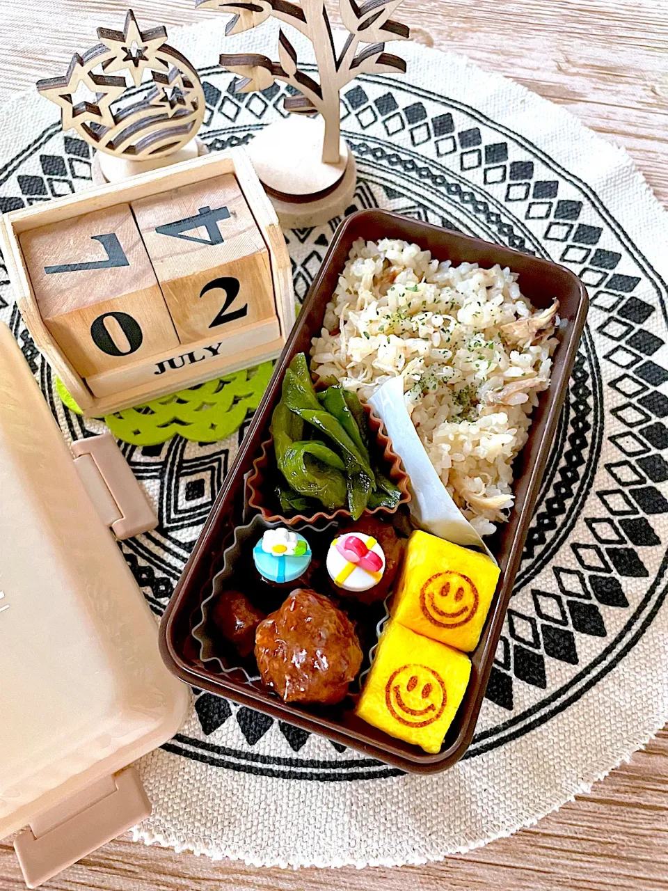 Snapdishの料理写真:ローストチキンの炊き込みご飯弁当|tokkoさん