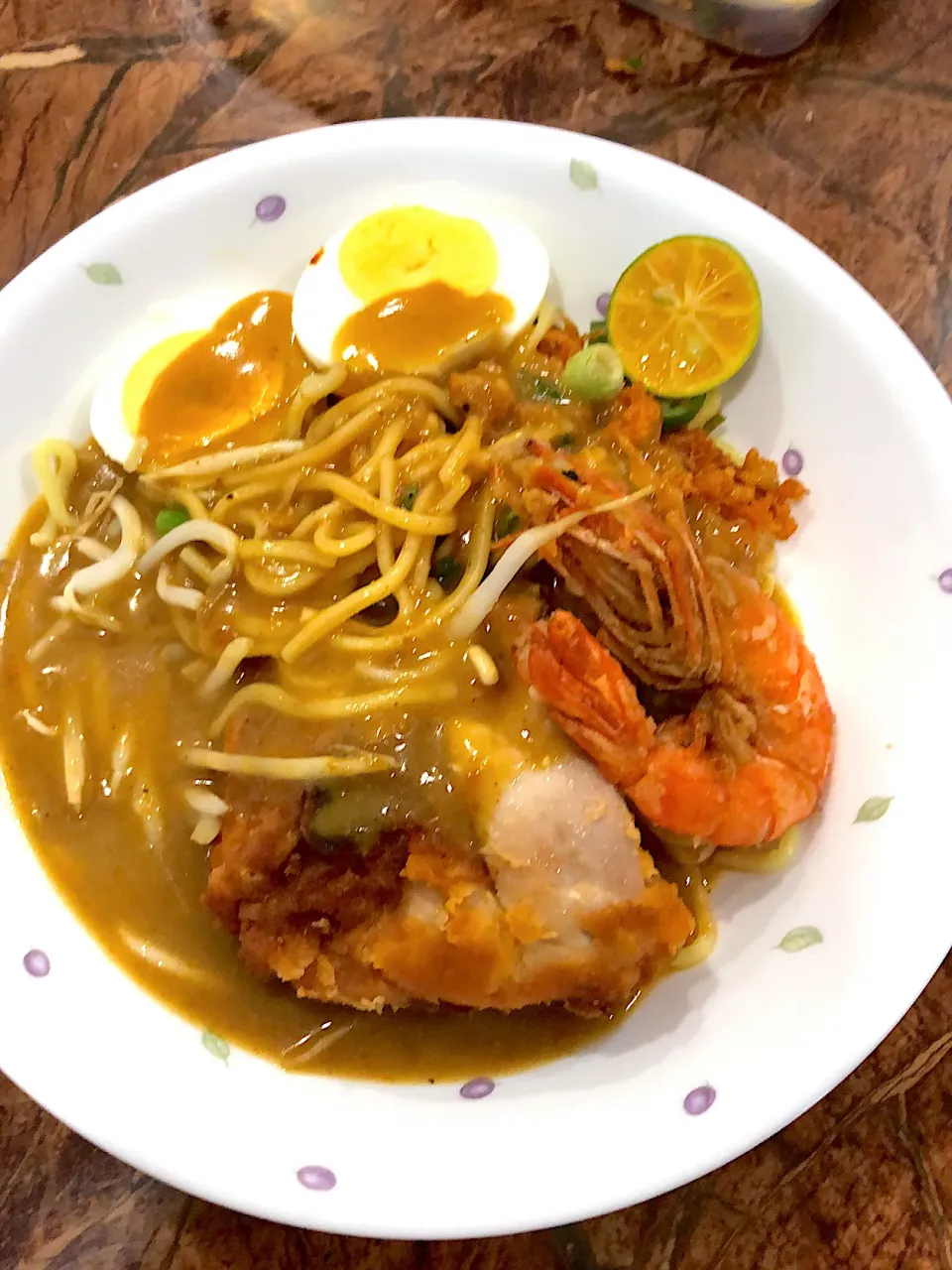 Mee rebus (Malaysian style noodles in sweet potato gravy with shrimps)|Amy Aliyyaさん