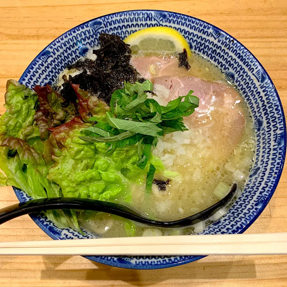 Snapdishの料理写真:お洒落ラーメン「濃厚鶏RAMEN」|Orange_cookerさん