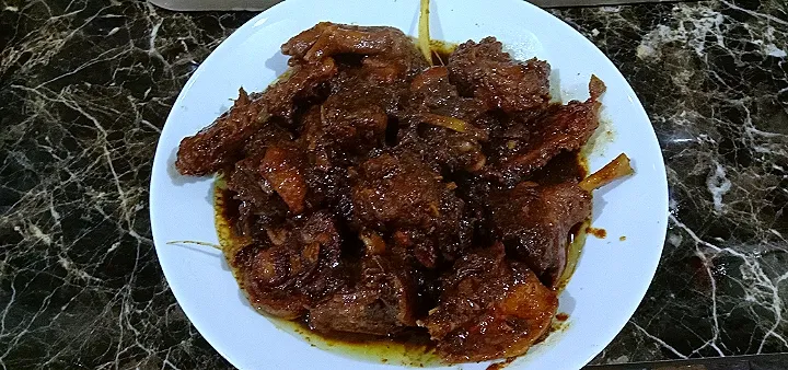 Duck cooked with 5 spices adding sweet taste from palm sugar ☺️|MeLicious Foodさん