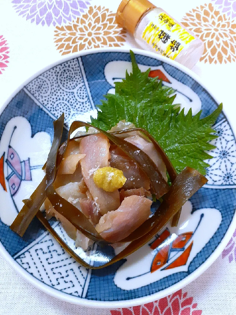 Snapdishの料理写真:@きなこさんの料理 🔷青森県産🐟天然ヒラメのエンガワ❣️味付帆立de海鮮丼🍚🔷20210701|@きなこさん