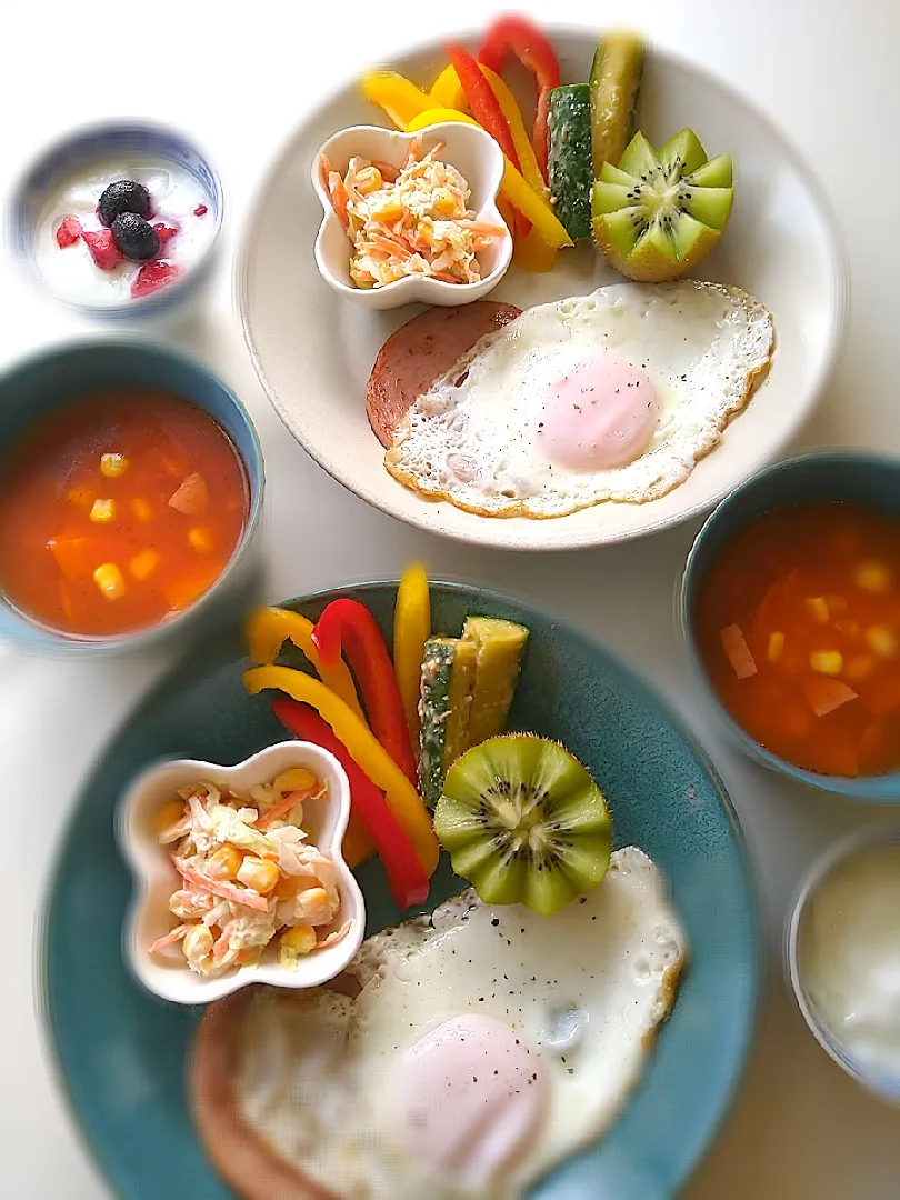 朝ごはん🌄！|まめころさん