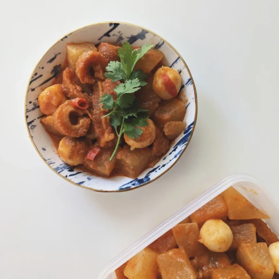 Curry Fishballs Radish and Pork Rind|ecywrさん