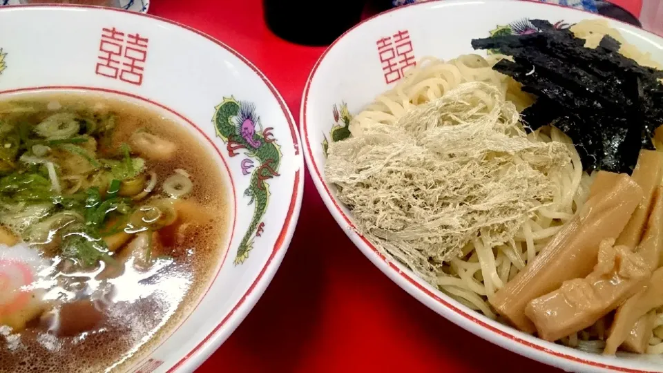 【夜営業限定10食】
 中華そば 竹千代
どんこんぶ水のざる中華
（麺300g、1,000円）
＋メンマ増（100円、
愛媛県産 孟宗竹）
@尾久1分
（赤羽から自転車27分）
21140|大脇さん