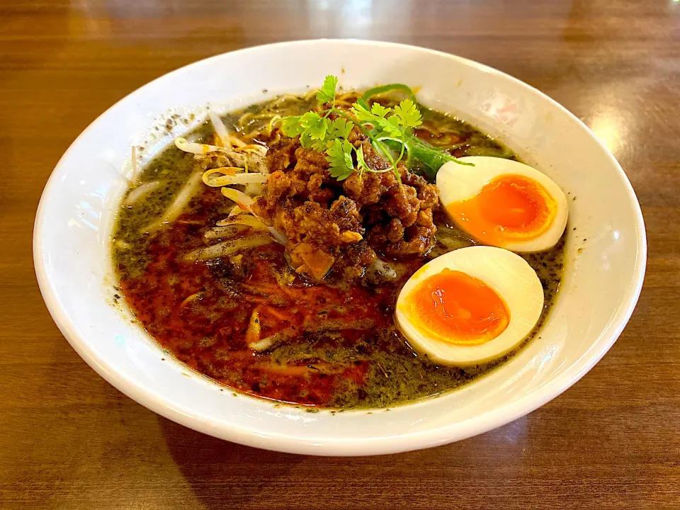 花椒とハーブ香る担々麺|髙野泰朋さん