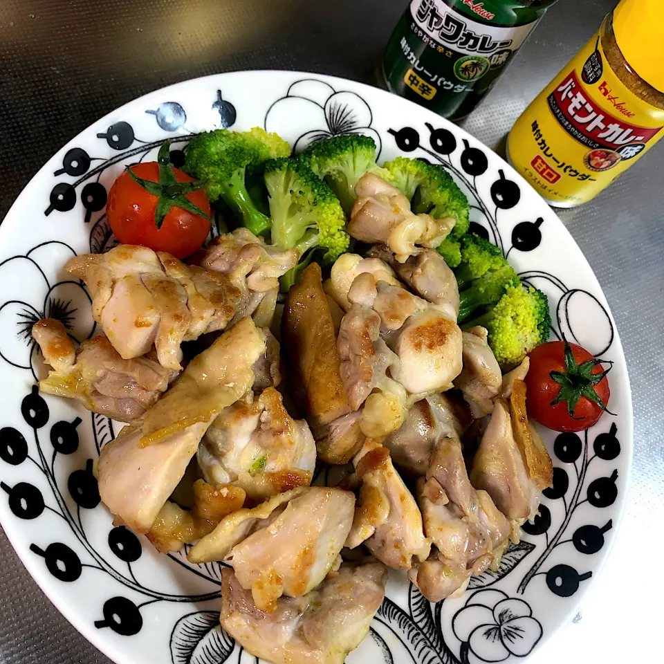 阿波尾鶏ソテー　バーモントカレーパウダーで😋|nao子さん