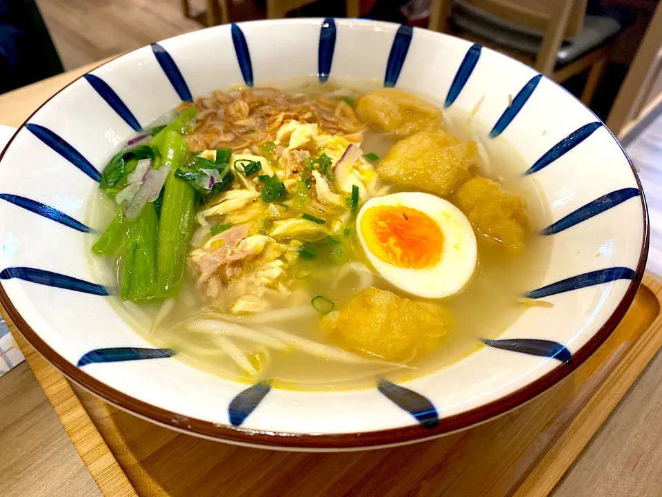 Shredded chicken with soup noodles|skyblueさん