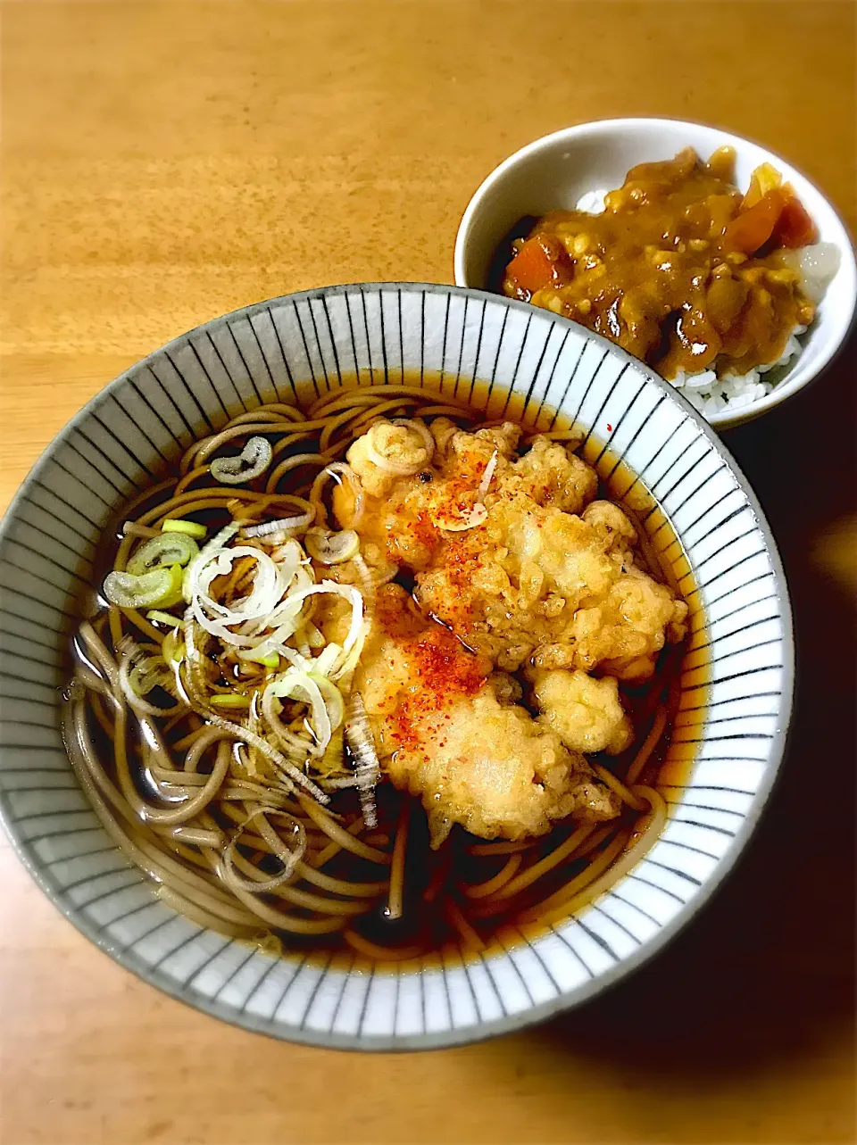 半ギョニソ天そばと豆茶碗カレーのセット|deekay71さん