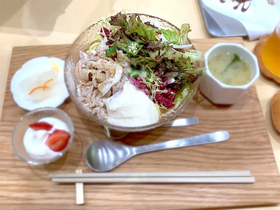 Chilled ramen with pork belly|Mak Toniさん