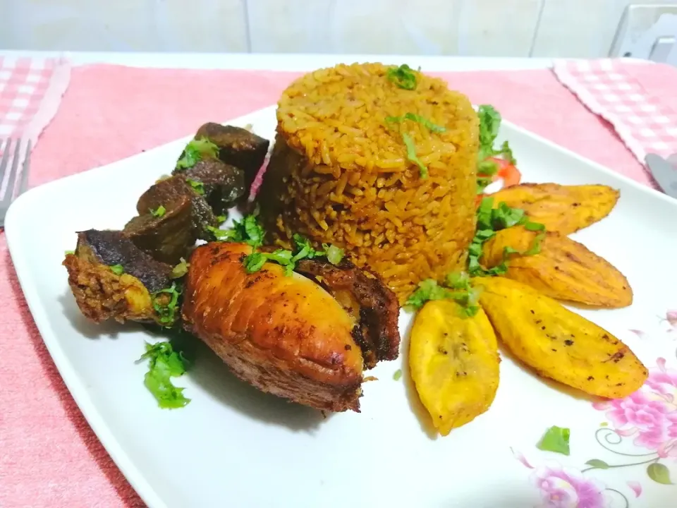 Jollof Rice/Chicken/beef/plantain|Chef_Slyさん