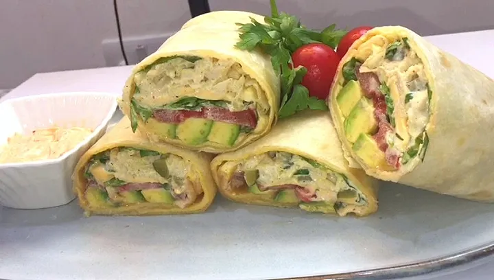 BreakFast Tortilla Wrap/ With Chicken Mayo, Egg And Avocado|MKVさん