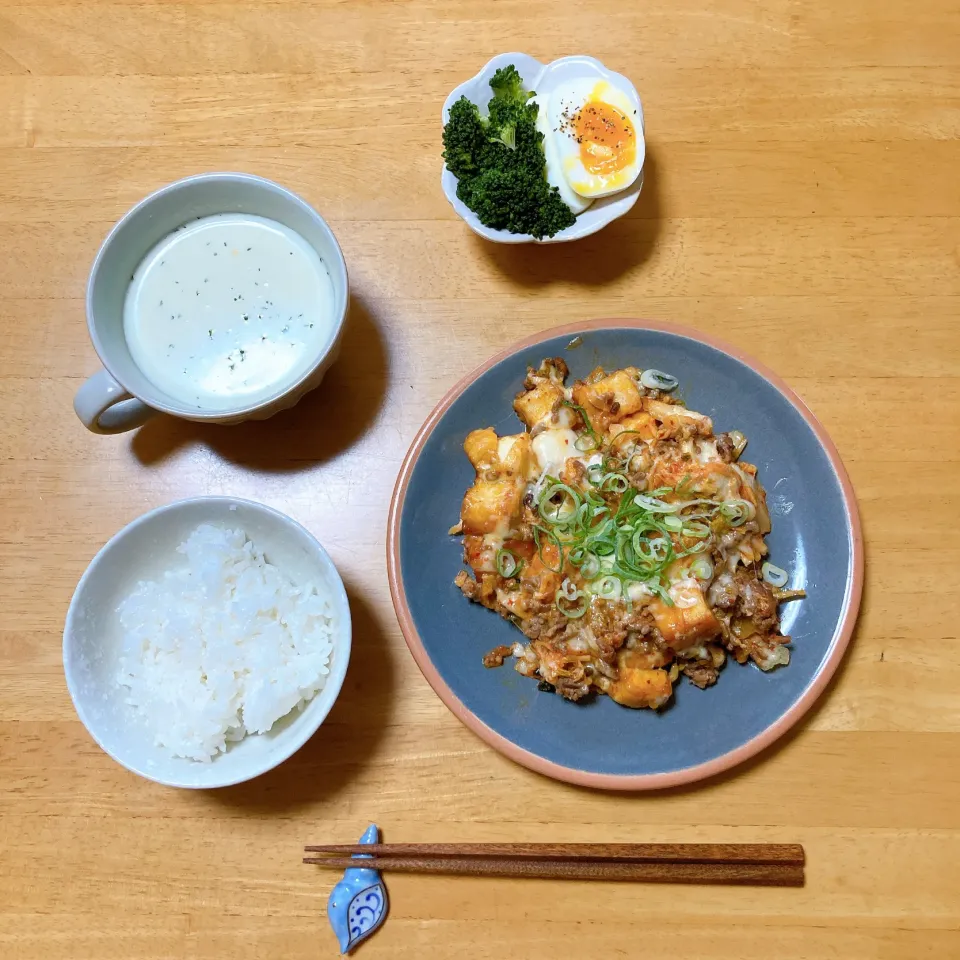 Snapdishの料理写真:厚揚げ豚キムチーズ炒め🐖🧀|ちゃみこさん