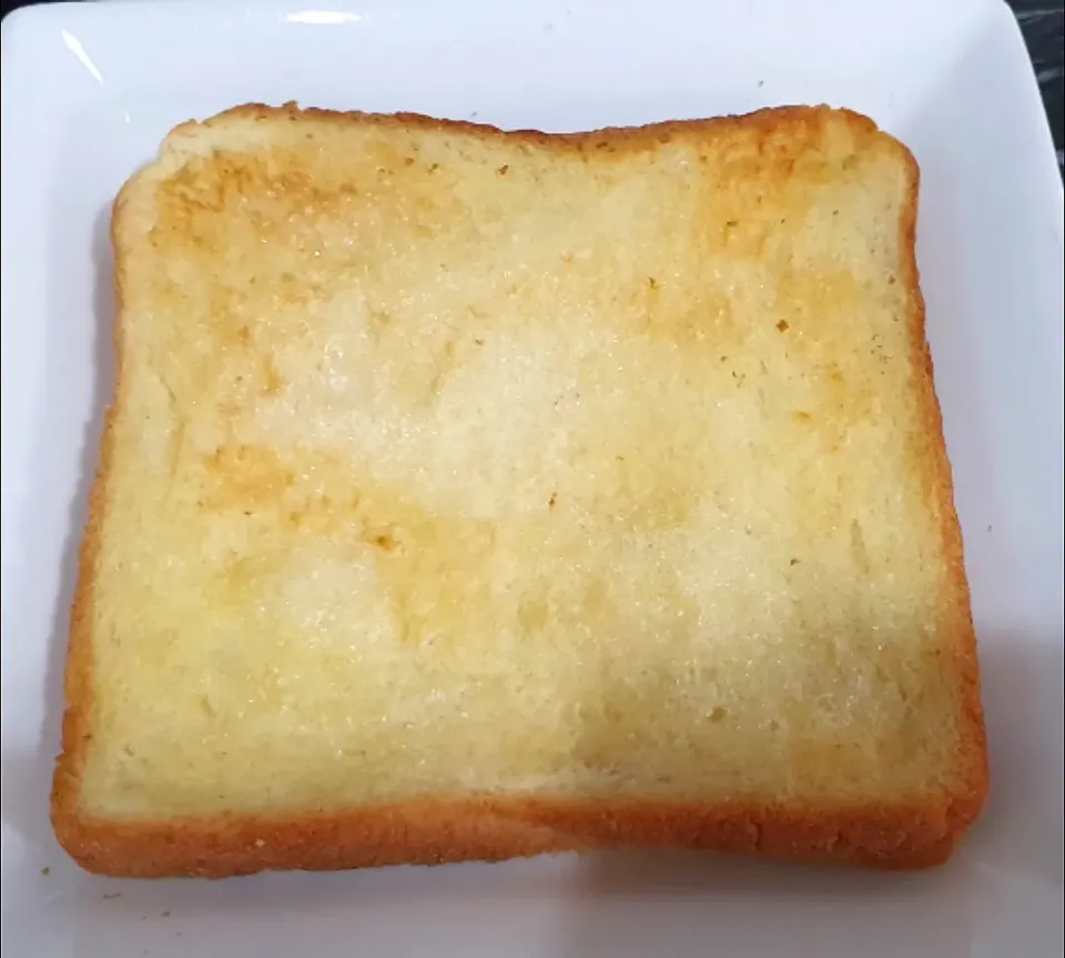 Butter Sugar Toast ~ 4min 180^c 🤤🥰😋💕
Good morning toast Tuesday 6 July|🌷lynnlicious🌷さん