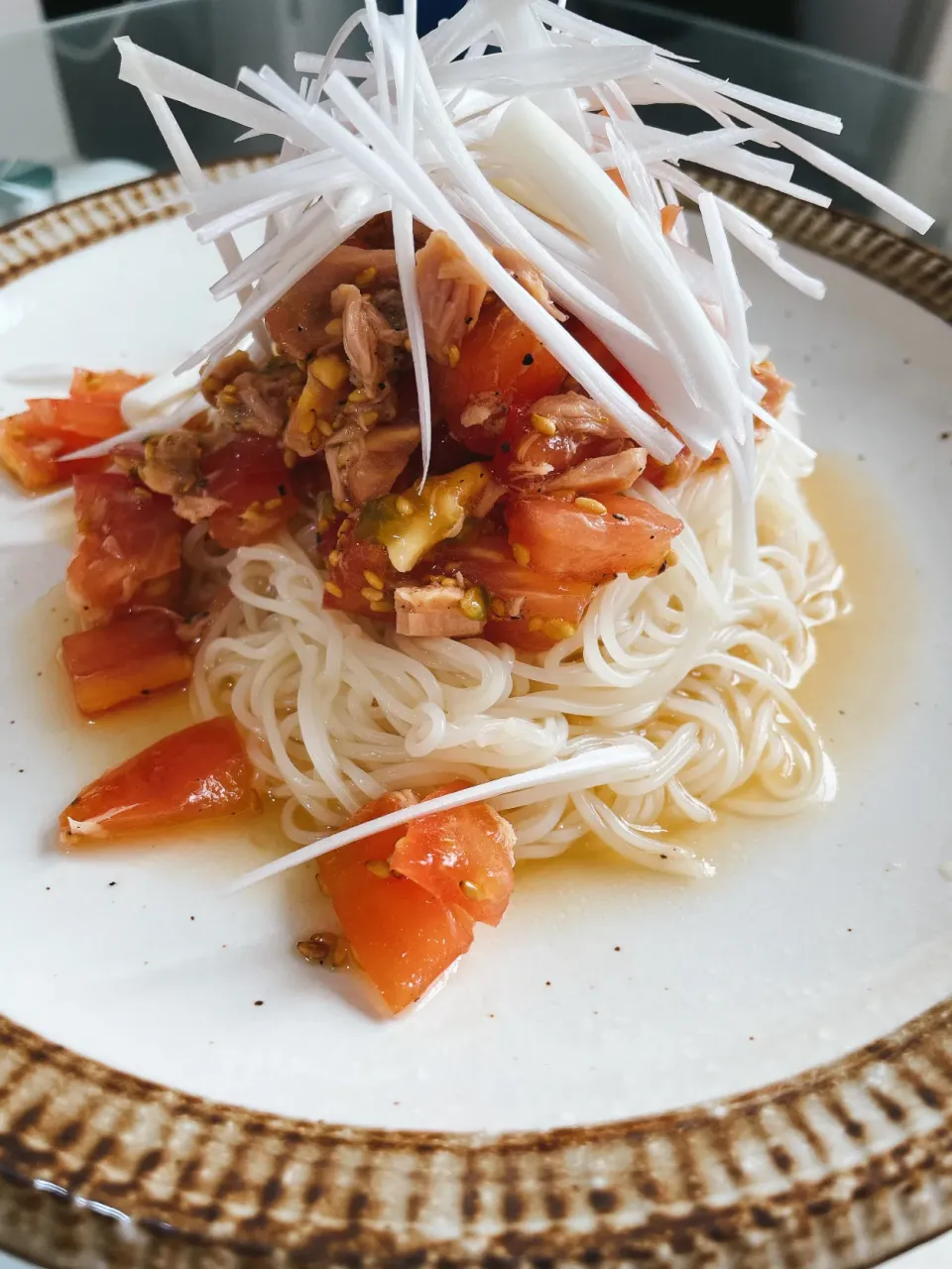 トマトとツナ缶のさっぱり素麺|ぴっとさん